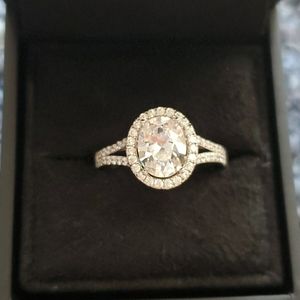 NWOT white sapphire in .925 SS simply beautiful 😍